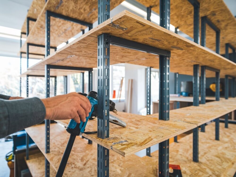 narzędzia do budowy regału